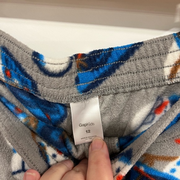 Gap Kids, boy’s fleece PJ bottoms - Picture 6 of 9